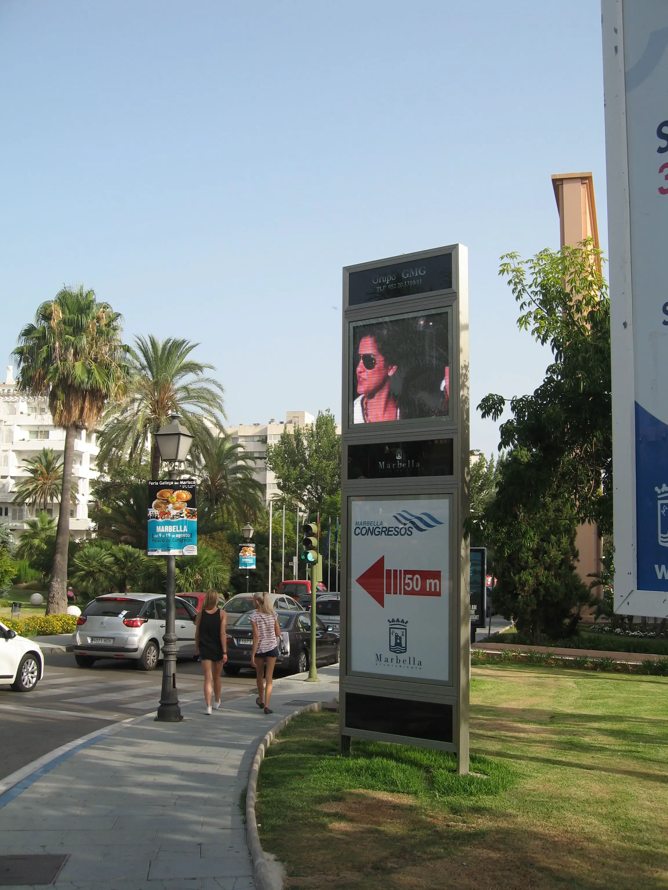 Totem Marbella Paso 6